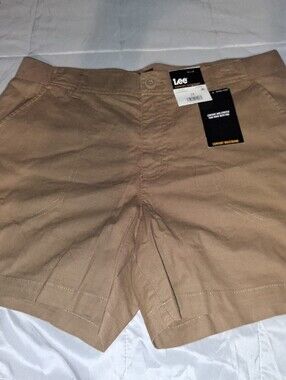 Lee Women's Comfort Waist 5" Cargo Shorts - Kangaroo Brown